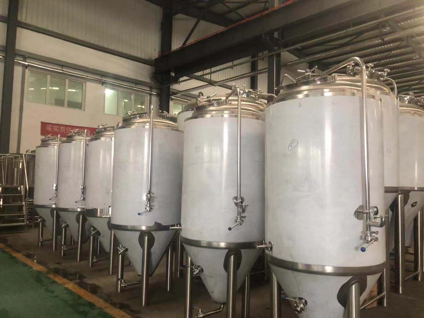 啤酒發酵罐-山東豪魯 啤酒發酵罐-山東豪魯
